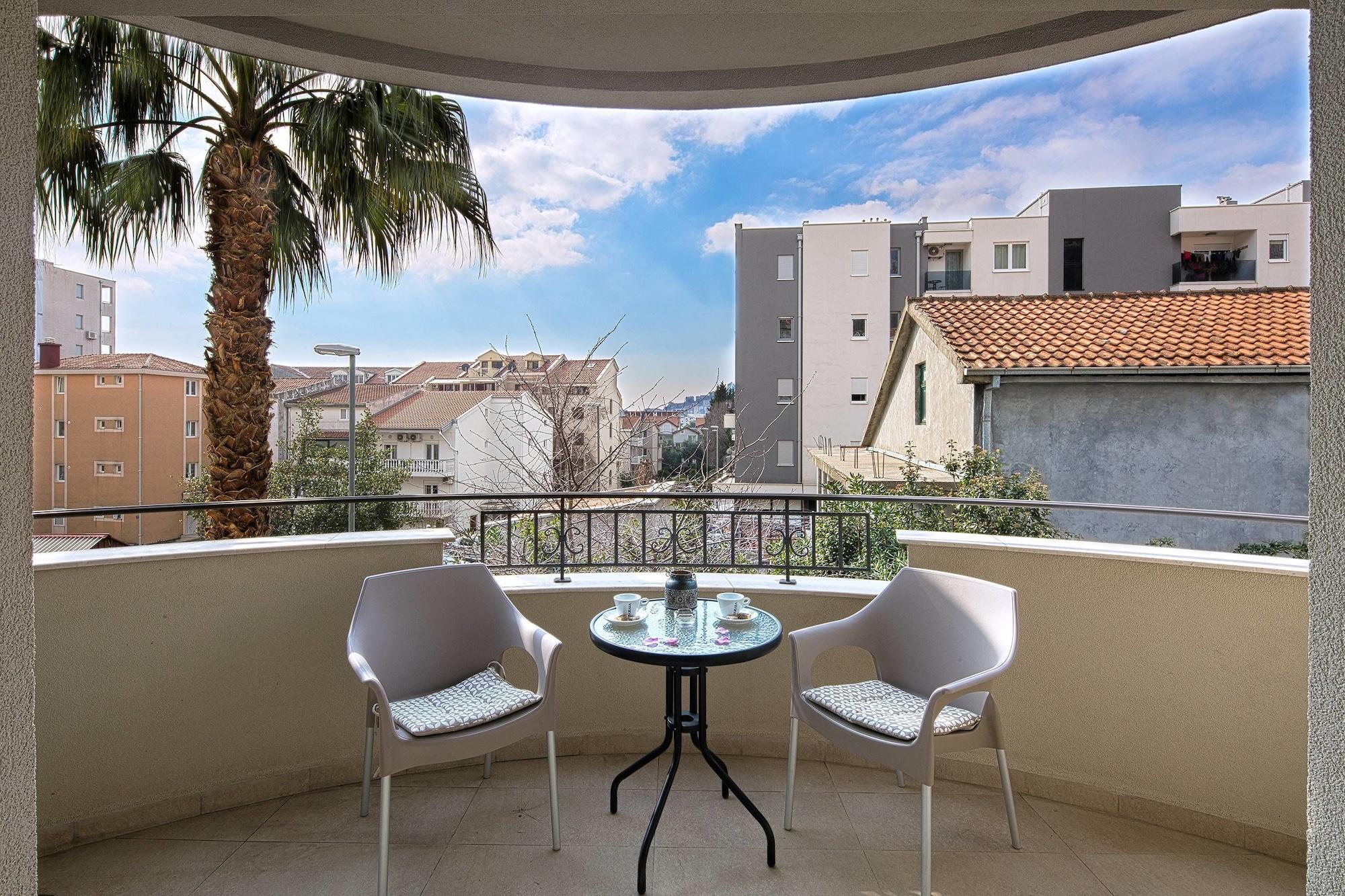 Le Marc Guest House Budva Dış mekan fotoğraf