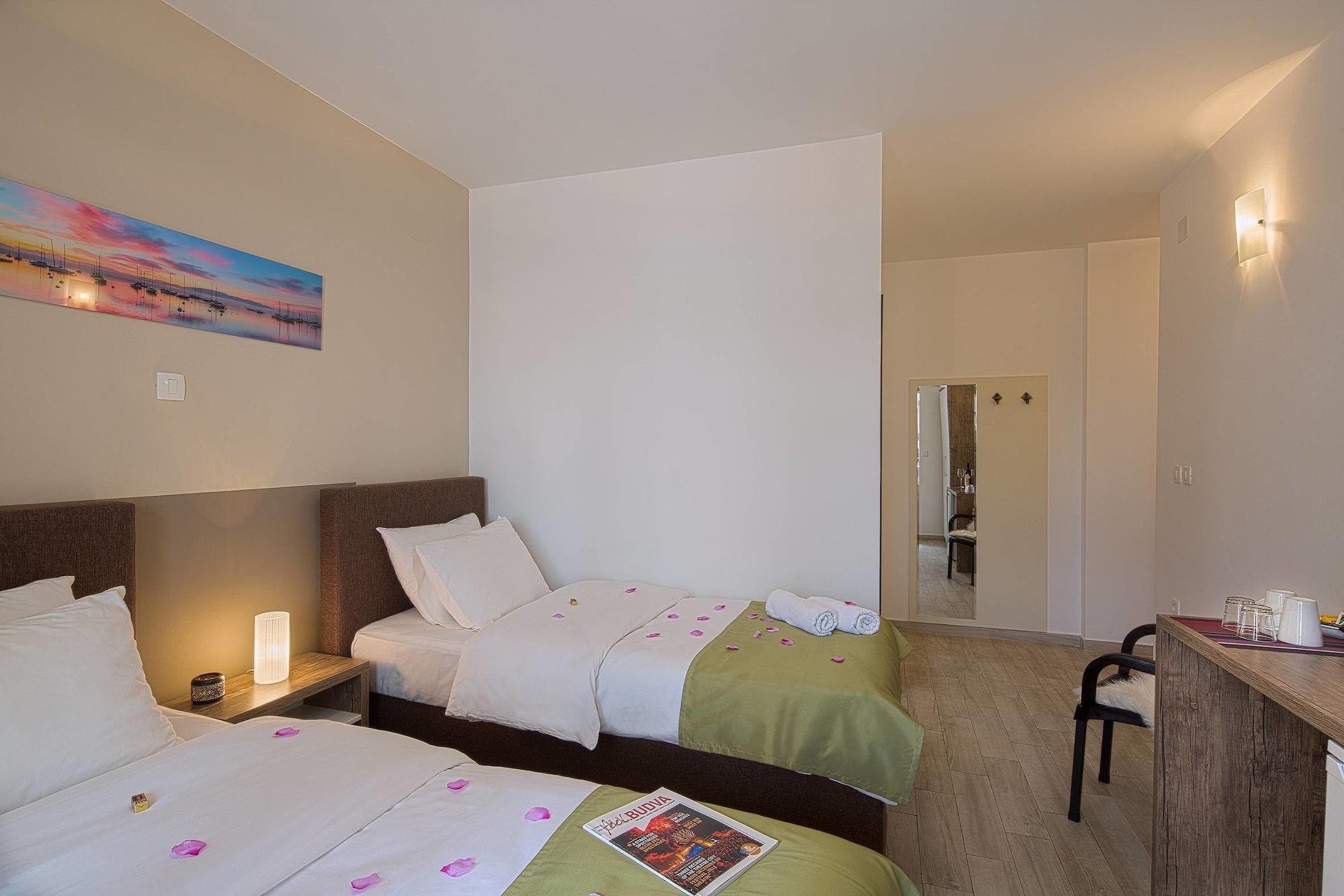 Le Marc Guest House Budva Dış mekan fotoğraf