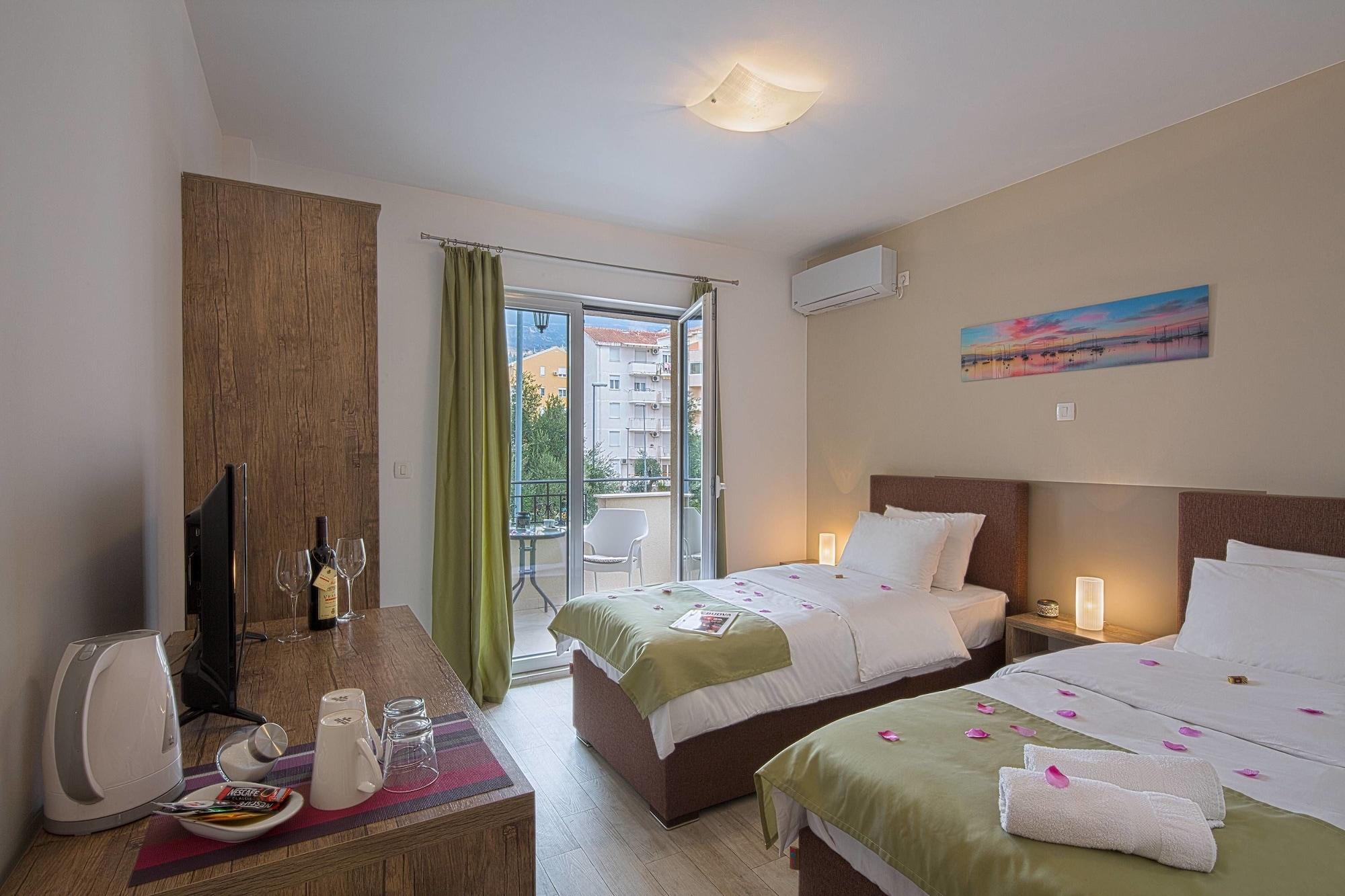 Le Marc Guest House Budva Dış mekan fotoğraf