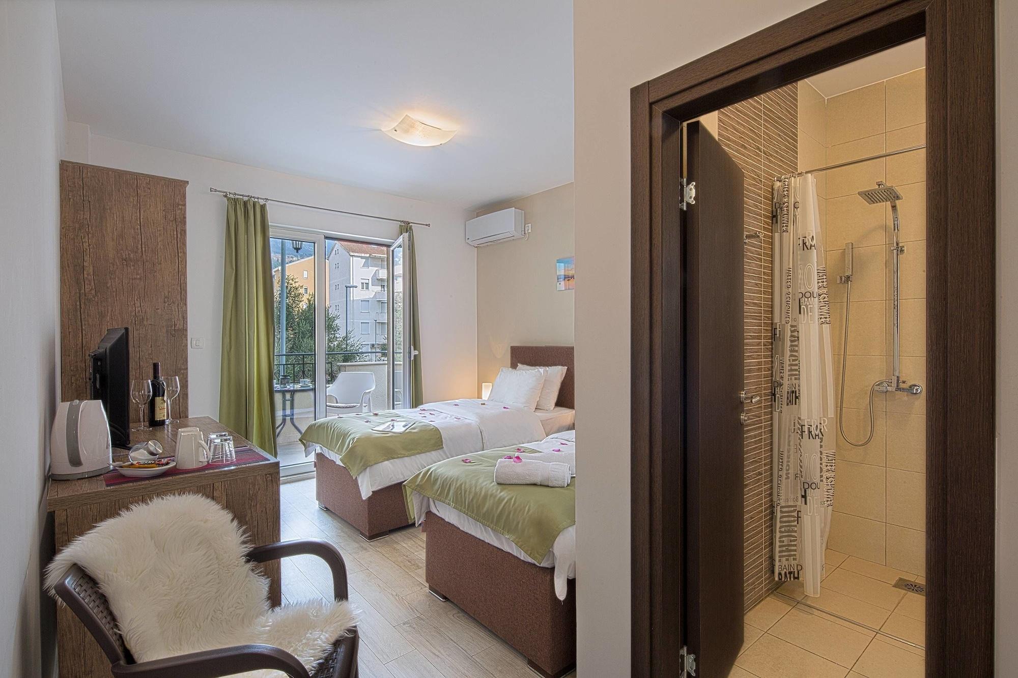 Le Marc Guest House Budva Dış mekan fotoğraf