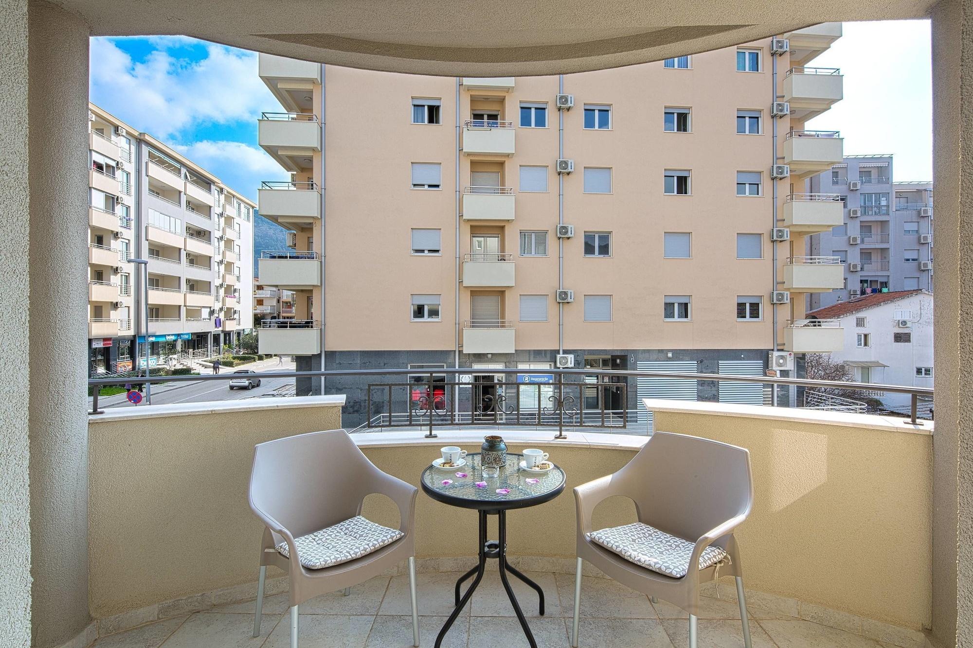 Le Marc Guest House Budva Dış mekan fotoğraf