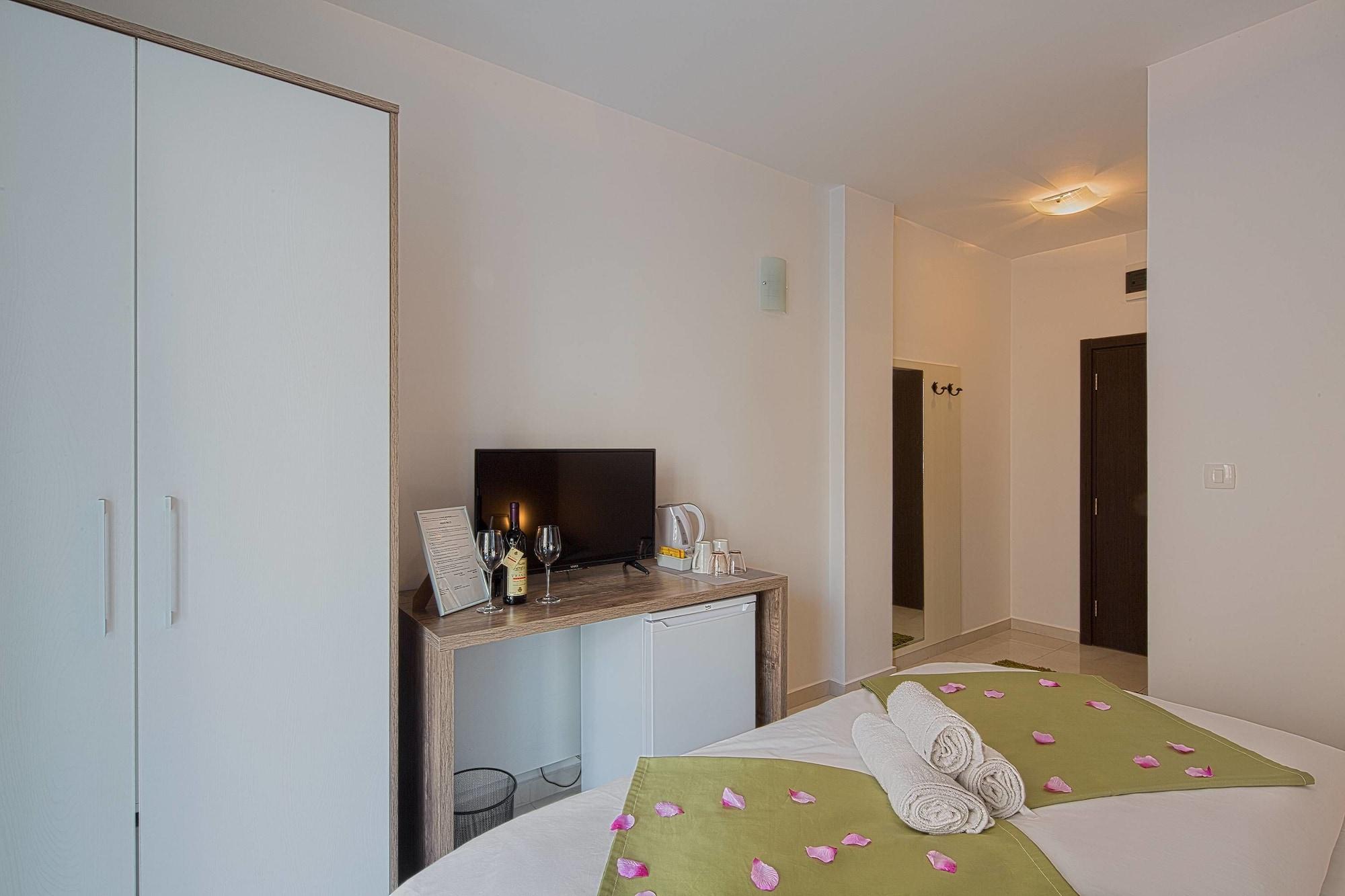 Le Marc Guest House Budva Dış mekan fotoğraf